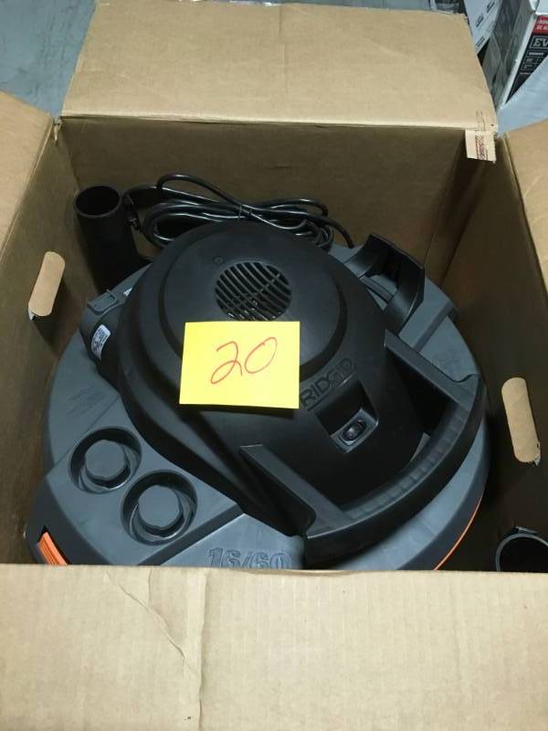 lot 20 image: RIDGID 16 Gal. 5.0-Peak HP WetDry Vac- good condition