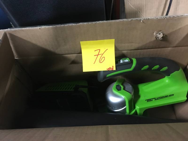lot 76 image: Greenworks G-24 130 MPH 135 CFM 24-Volt Cordless Handheld Leaf Blower - Battery and Charger Included USED