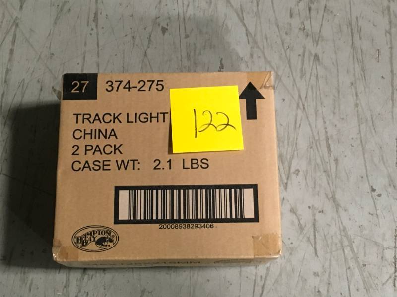 lot 122 image: Track Light Head White Hampton Bay F23 # 374 275 75 Watt Par30 Halogen