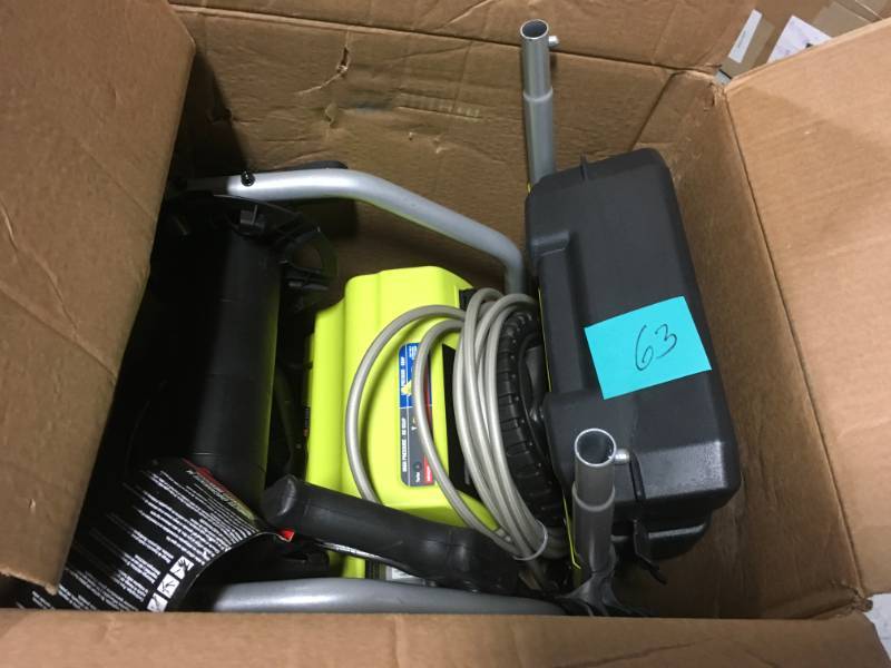 lot 63 image: Reconditioned 2,000 PSI 1.2 GPM Electric Pressure Washer- good condition