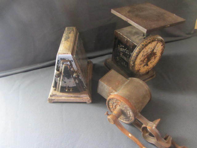 Scale, Toaster, Grinder