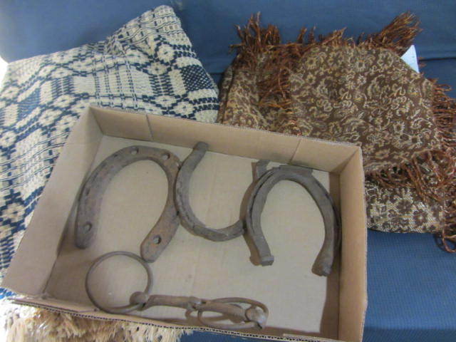 Carriage Blankets, Horse Shoes