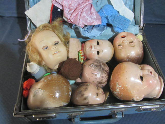 Overnight Case, Doll Heads
