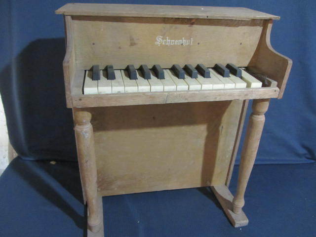 Doll Piano