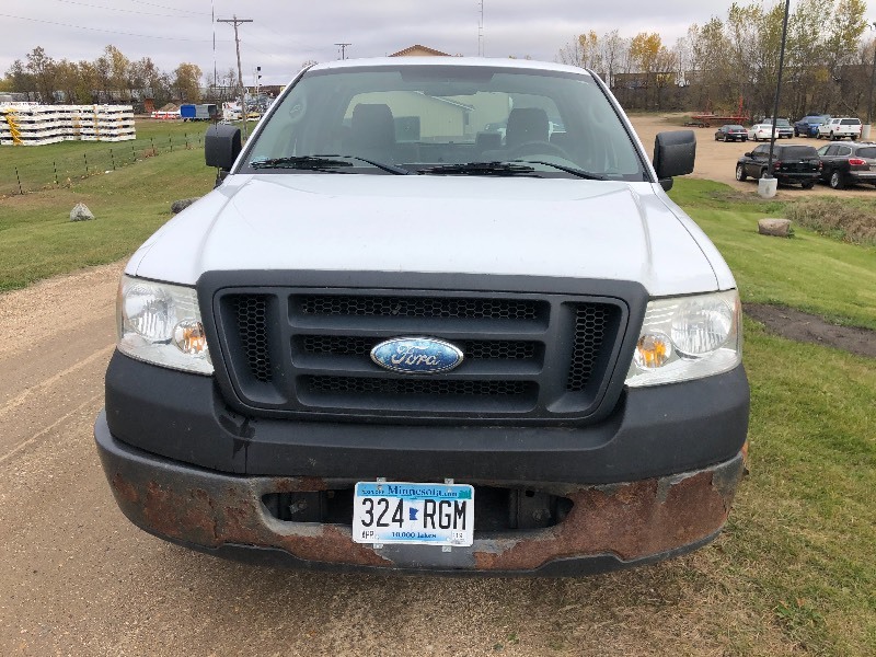 2008 Ford F150 XL 4x2  -No Reserve-