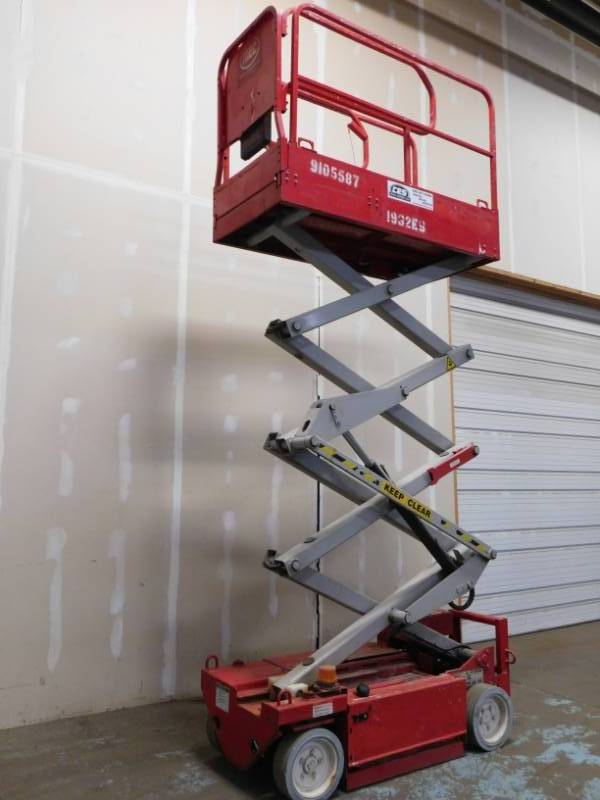 2008 MEC 1932ES Scissor Lift