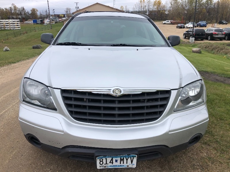 2006 Chrysler Pacifica AWD -No Reserve-