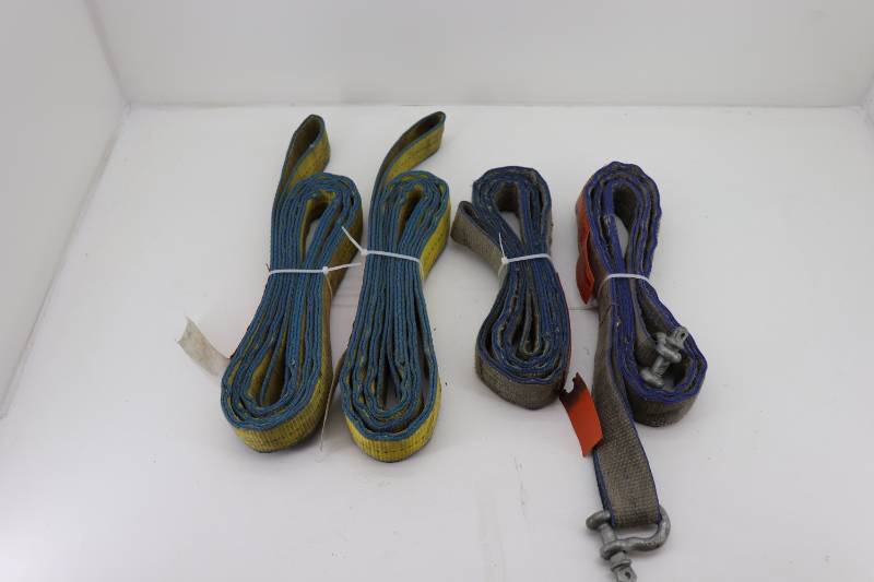 lot 21 image: (4) Heavy Duty Rated Lifting Straps