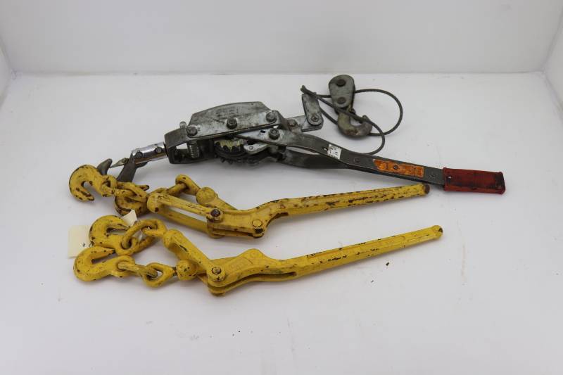 lot 30 image: (2) Chain Binders & Come-a-long