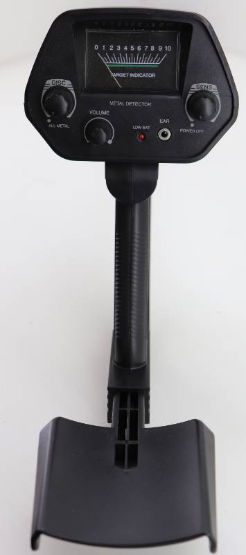 lot 34 image: Metal Detector