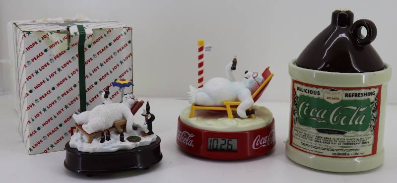 lot 38 image: Coke Collectibles