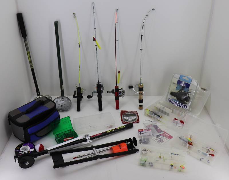 lot 52 image: Ice Fishing Equipment