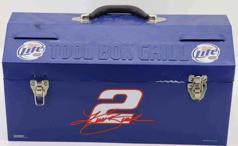 lot 63 image: Rusty Wallace Portable Grill