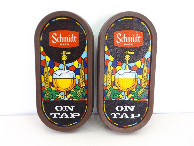 lot 37 image: 2&nbspVintage WORKING Schmidt Beer On Tap Lighted Signs 