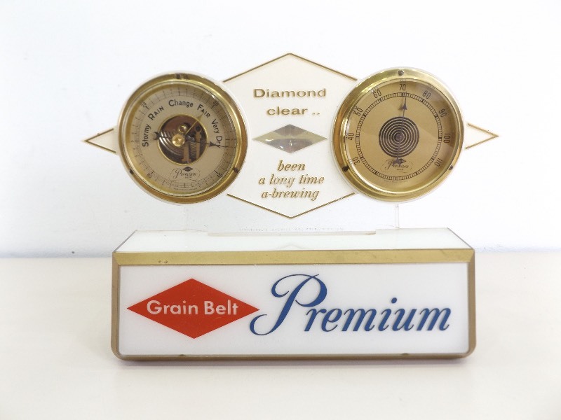 lot 58 image: Vintage WORKING Grain Belt Temperature Barometer Lighted Sign 