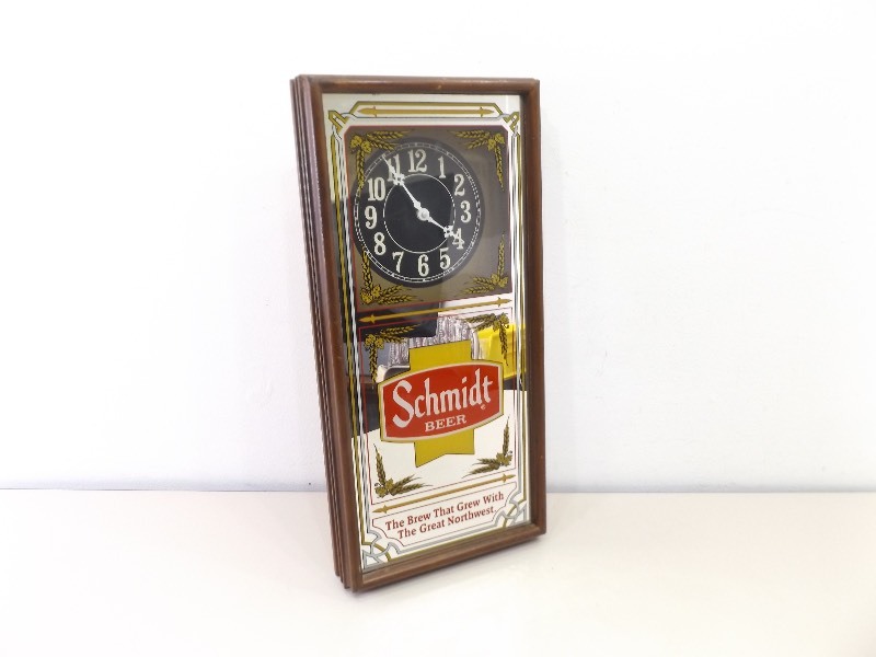 lot 86 image: Vintage Wood Framed Schmidt Beer Mirrored Wall Clock Lighted Sign