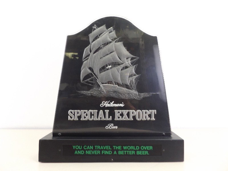lot 91 image: Vintage WORKING Special Export Lighted Sign