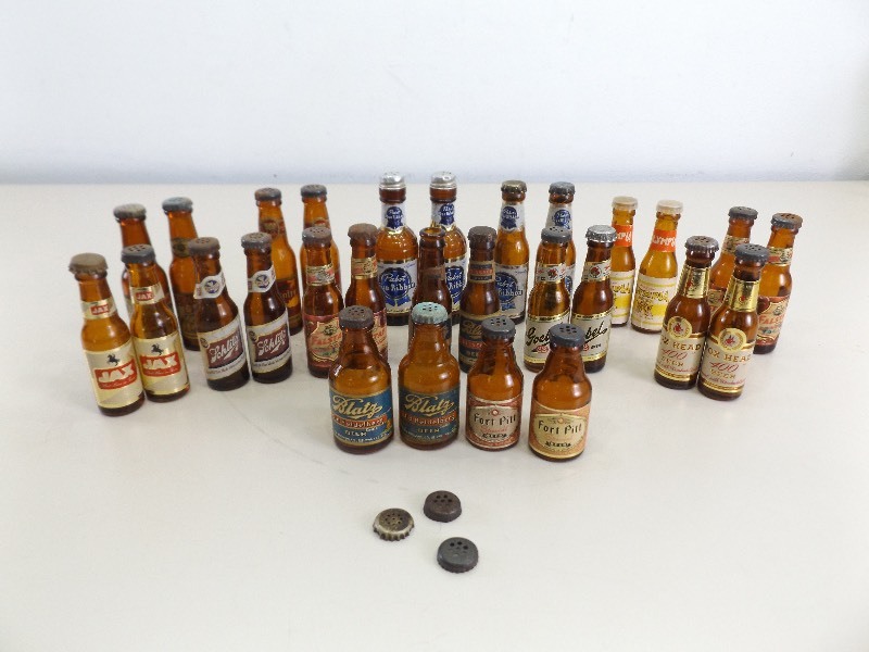 lot 98 image: Vintage Mini Beer Bottle Salt Pepper Shaker Collection