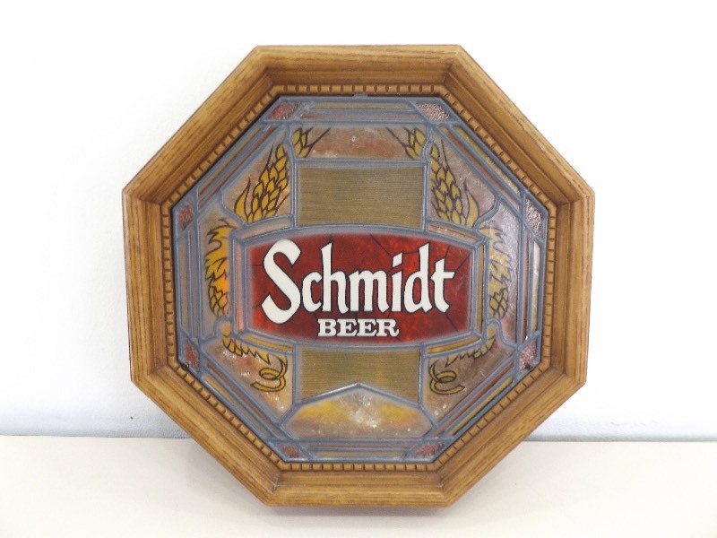 lot 103 image: Vintage WORKING Schmidt Beer Lighted Sign
