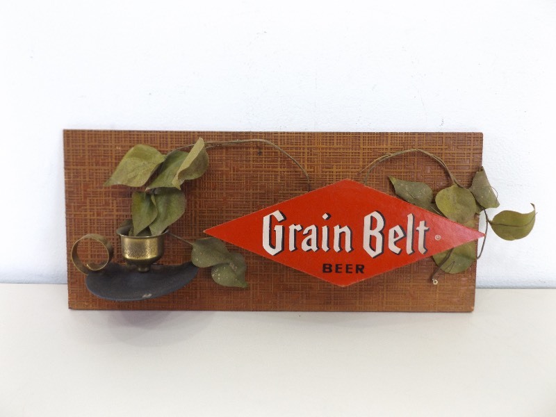 lot 116 image: Vintage Grain Belt Beer Wood Sign