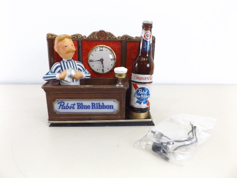 lot 118 image: Vintage Cast Metal Pabst Beer Bartender Clock Lighted Counter Display