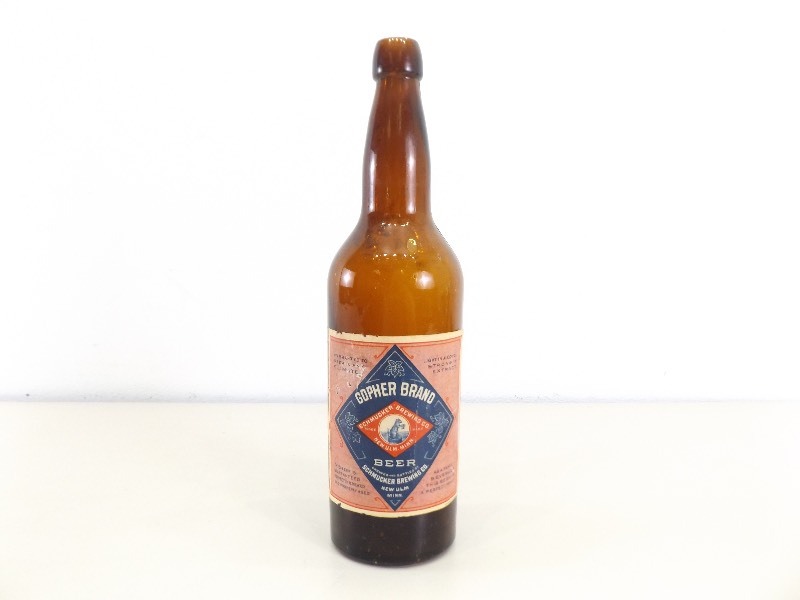 lot 149 image: Vintage Gopher Brand Beer New Ulm Minnesota Beer Bottle