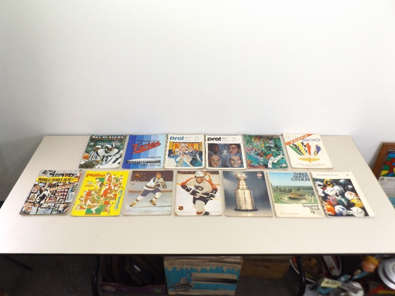 lot 159 image: Lot of Vintage Super Bowl, World Series, Stanley Cup, etc. Programs