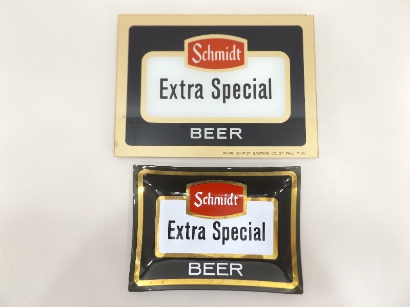 lot 170 image: 2 Vintage Schmidt Beer Extra Special Reverse Painted Glass Insert and Tray