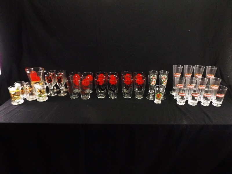 lot 157 image: 38 Piece Vintage Schmidt Beer Glassware Multiple Sets