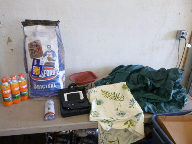 lot 9 image: Outdoor Items