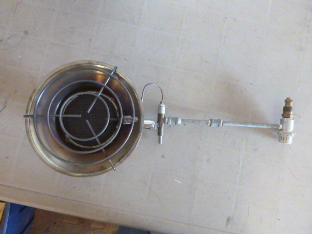 lot 17 image: Propane Tank Top Heater