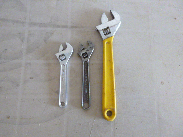 lot 23 image: 3 Adjustable Wrenches