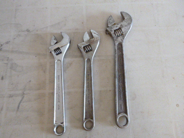 lot 24 image: 3 Adjustable Wrenches