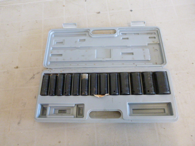 lot 89 image: Socket Set