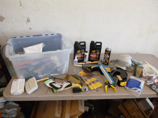 lot 95 image: Garage Items