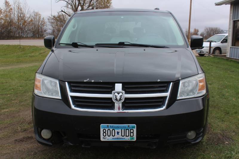 2009 Dodge Grand Caravan SXT - 1 Owner -