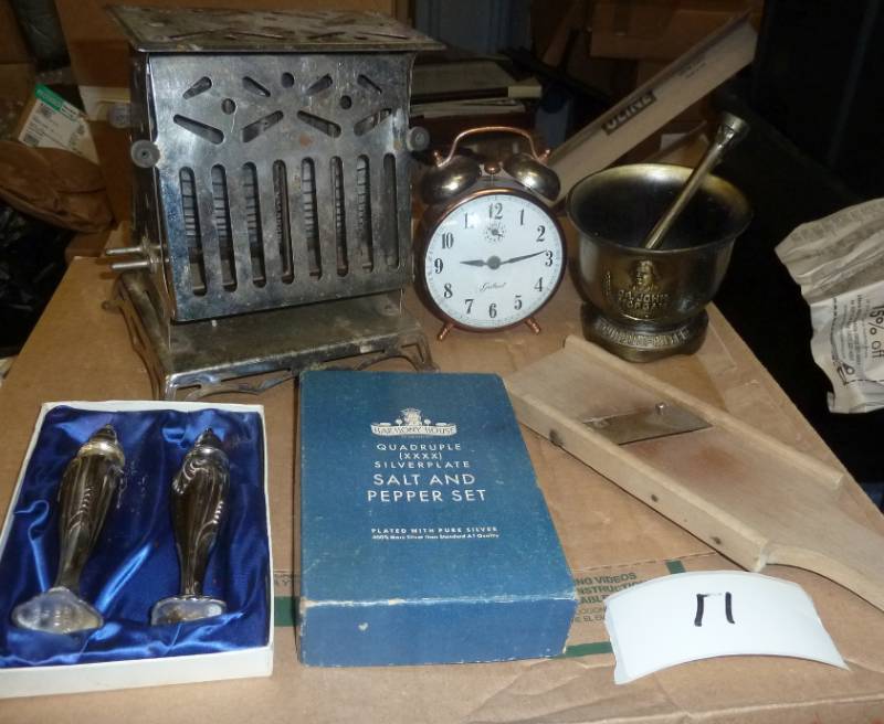 lot 11 image: Silverplate salt and pepper shakers...