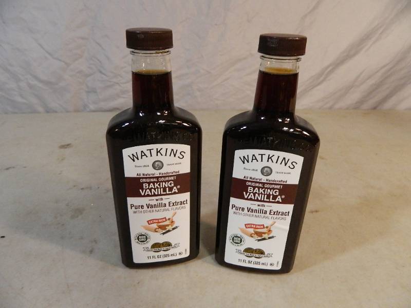 lot 60 image: 2 New Bottles of Watkins Baking Vanilla