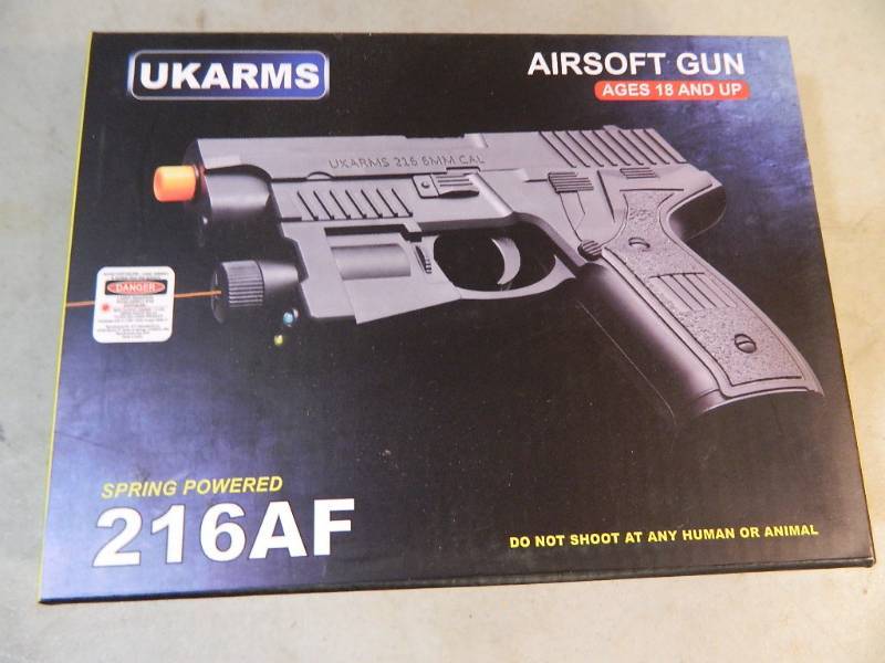 lot 67 image: New Airsoft Pistol