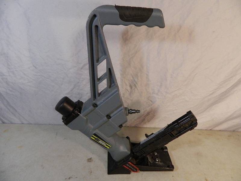 lot 82 image: Performax Flooring Nailer