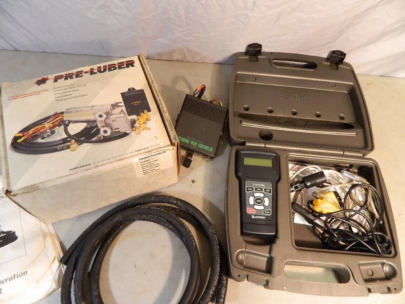 lot 85 image: Automotive Items