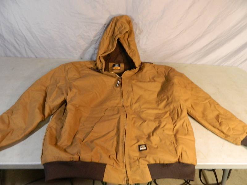lot 86 image: Berne Mens Jacket