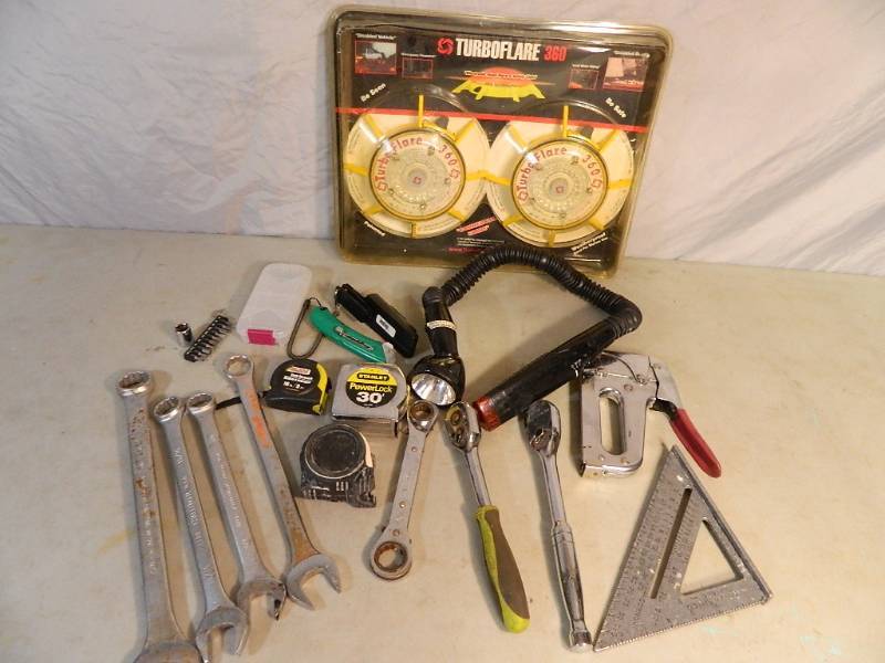 lot 91 image: Assorted Hand Tools