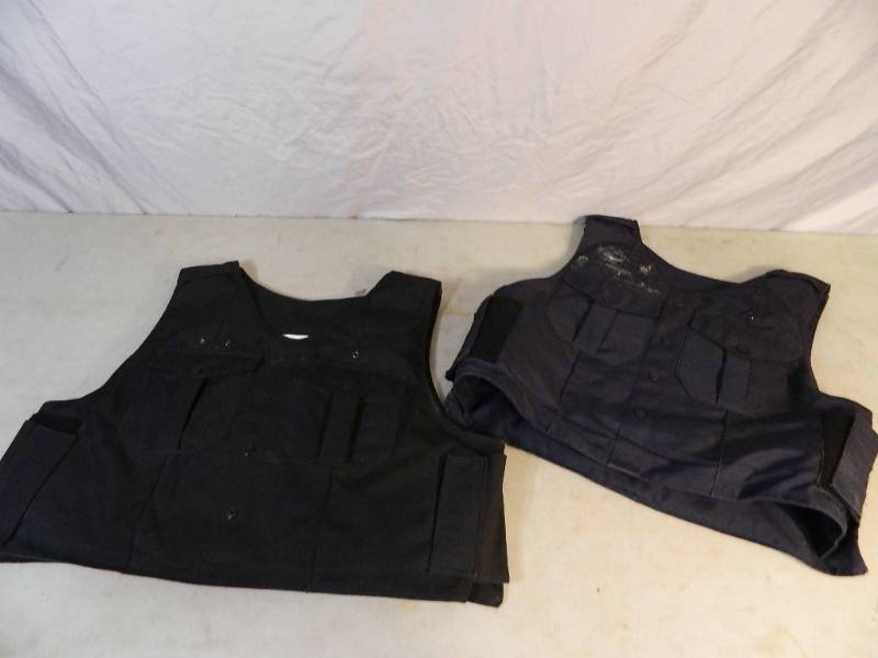 lot 93 image: 2 Bullet Proof Vests  Body Armor