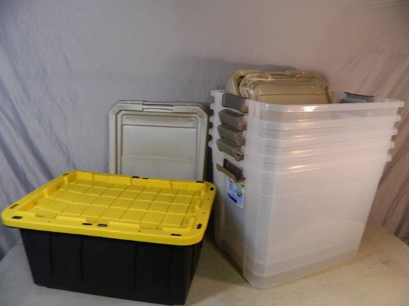 lot 101 image: 5 Large Totes with Lids and Tough Tote with Lid