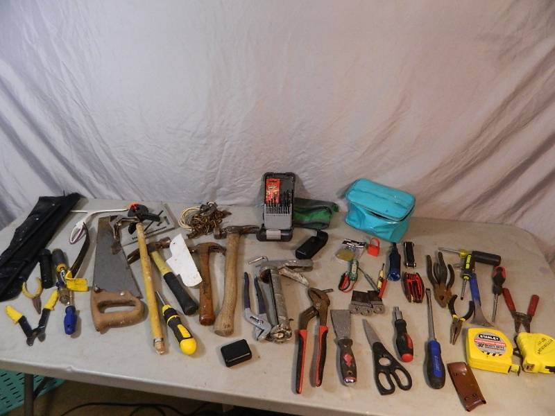 lot 115 image: Hand Tools and More