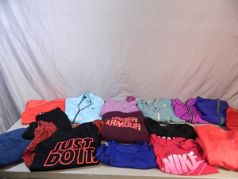 lot 131 image: Womens Workout Clothing