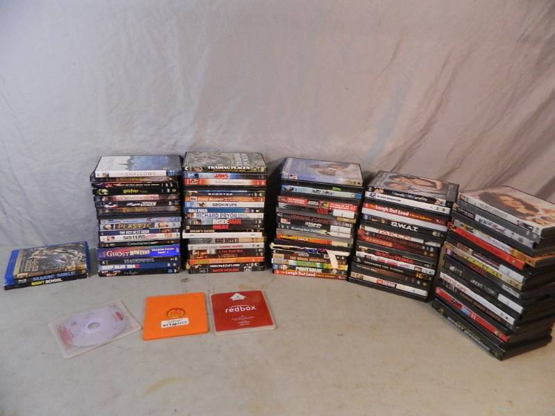lot 136 image: 100 Assorted Movies