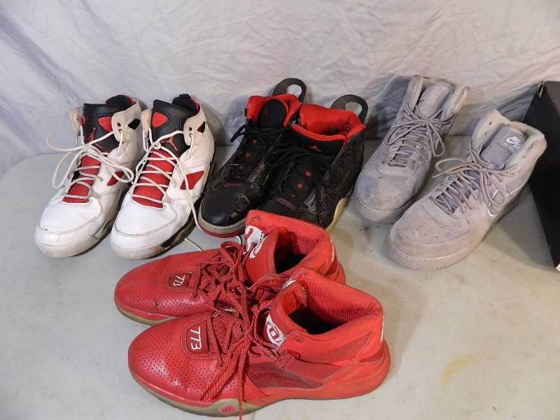lot 140 image: 4 Pairs of Mens High End Shoes