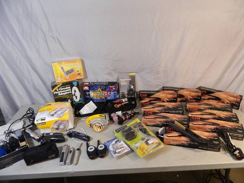 lot 158 image: Assorted Electronics